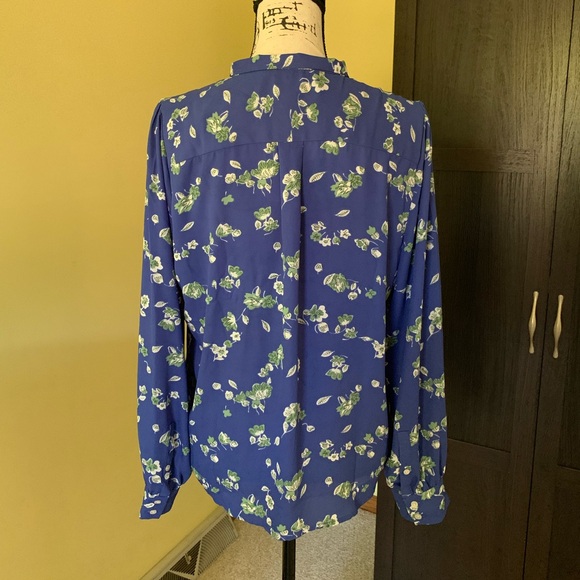 π SALE! NWT J. Crew Factory Floral Blouse with Necktie π - Picture 6 of 10